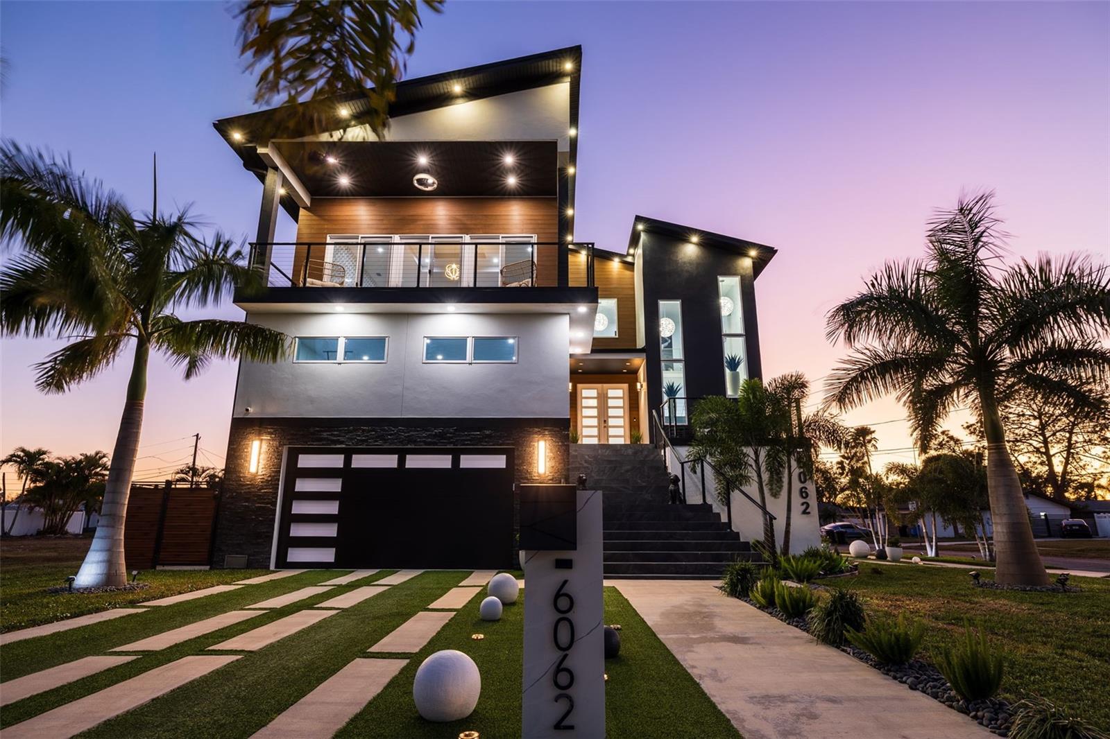 TB8467428 Property Photo