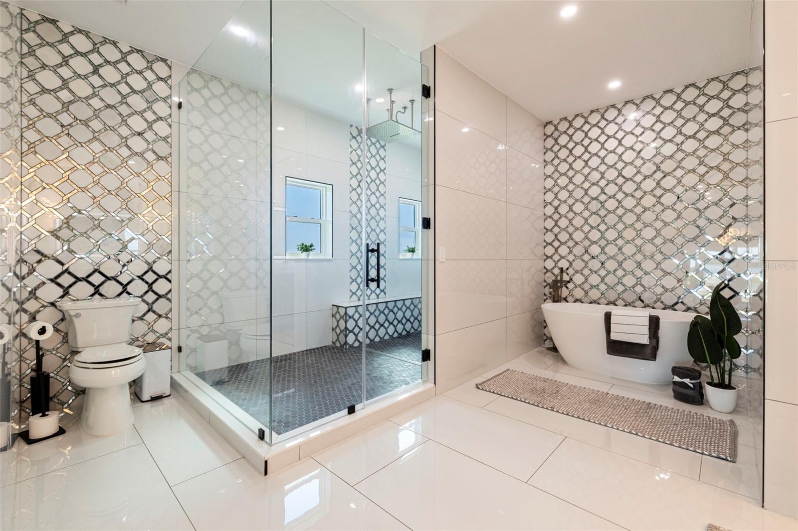 TB8467428 Property Photo