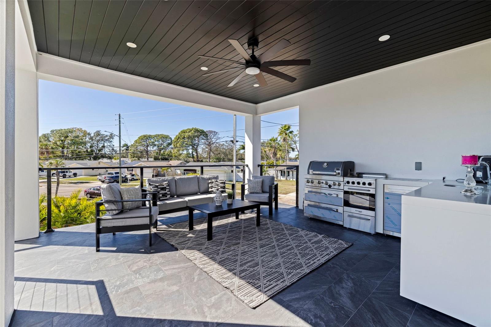 TB8467428 Property Photo