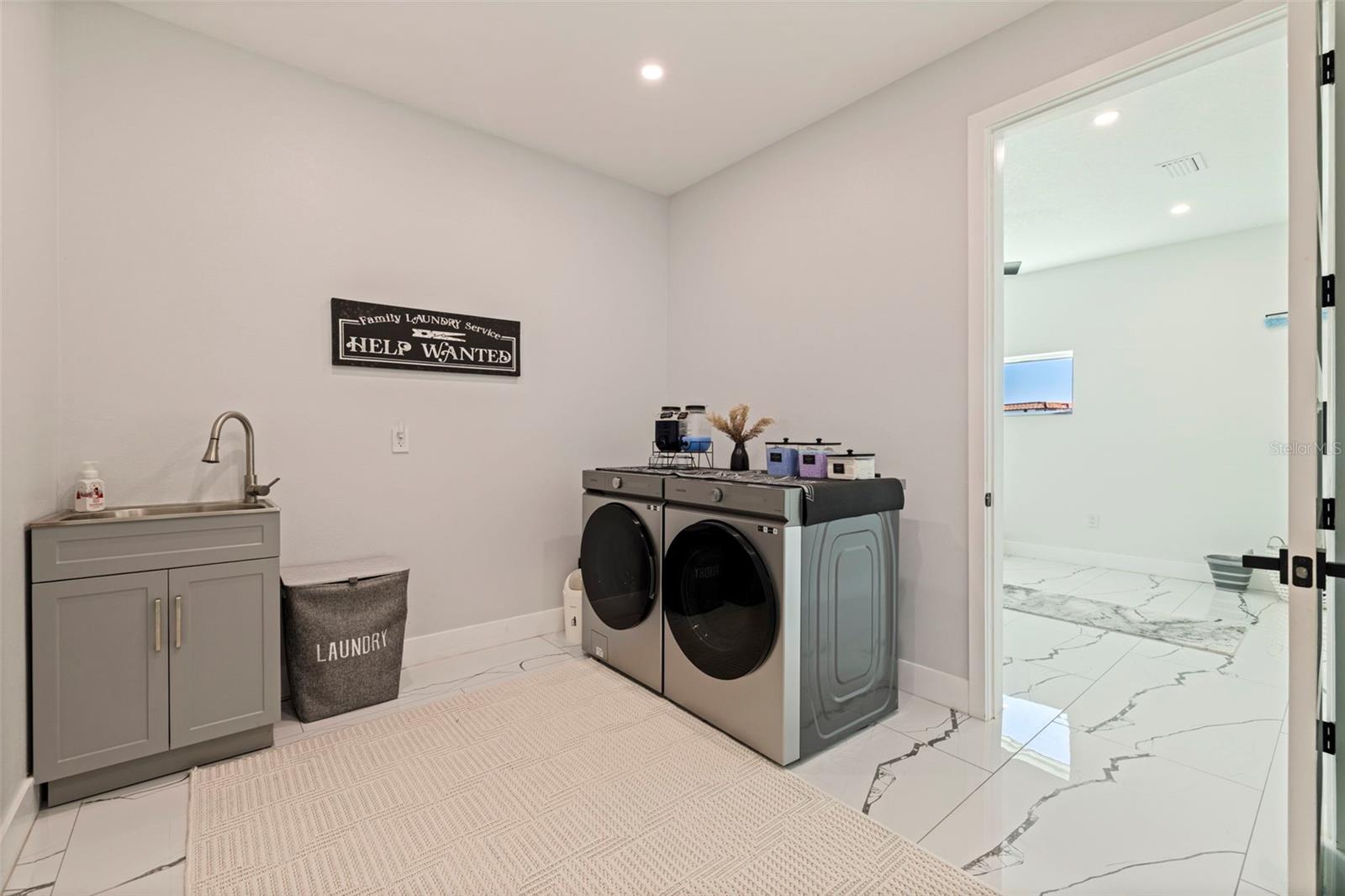 TB8467428 Property Photo