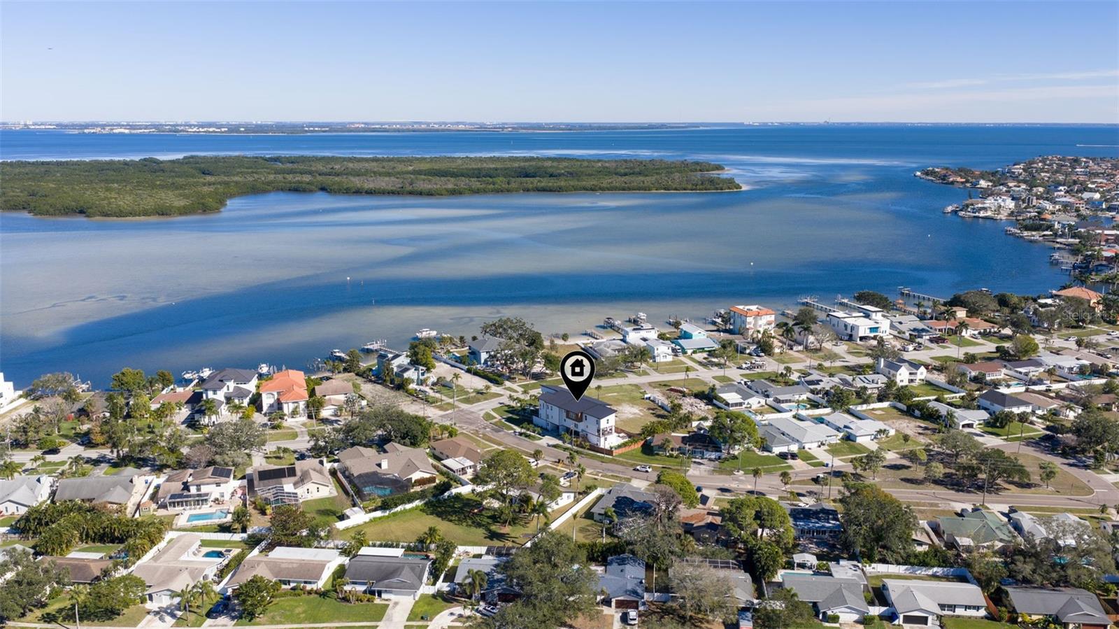 TB8467428 Property Photo