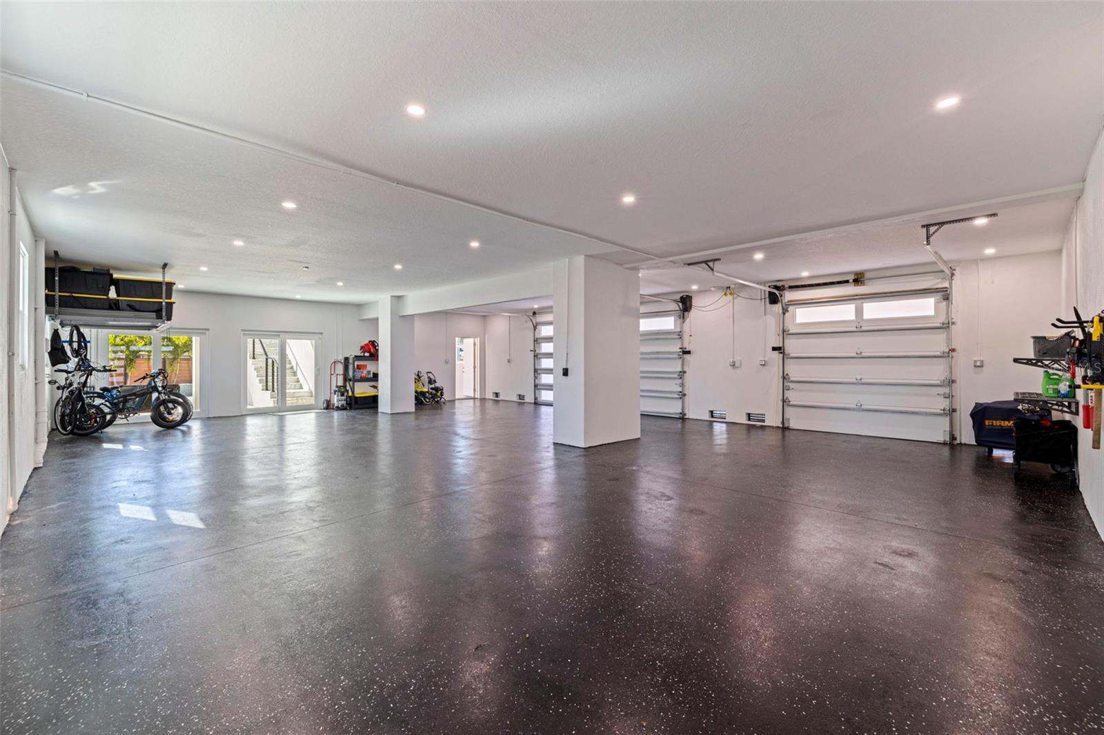 TB8467428 Property Photo