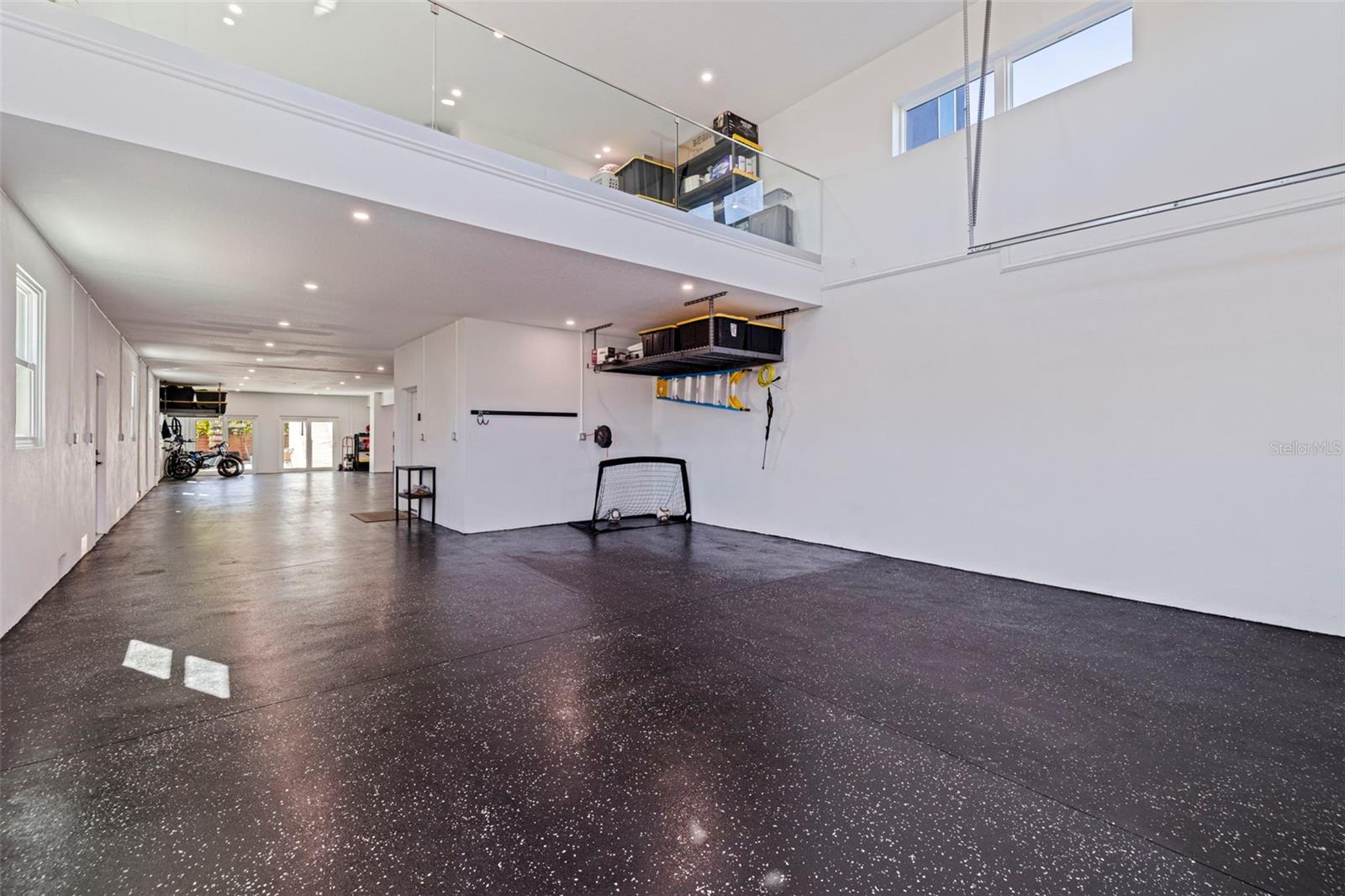 TB8467428 Property Photo