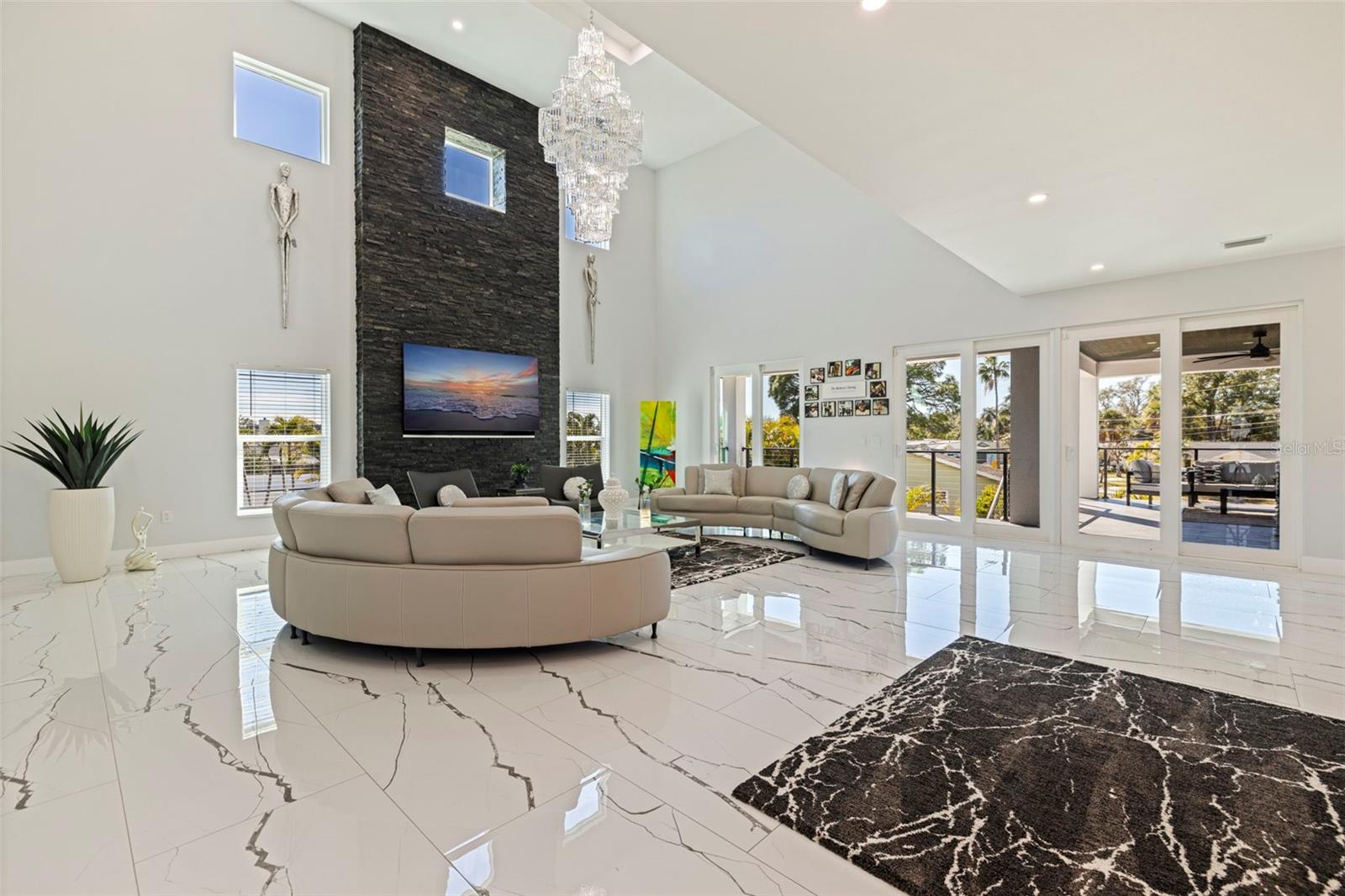 TB8467428 Property Photo