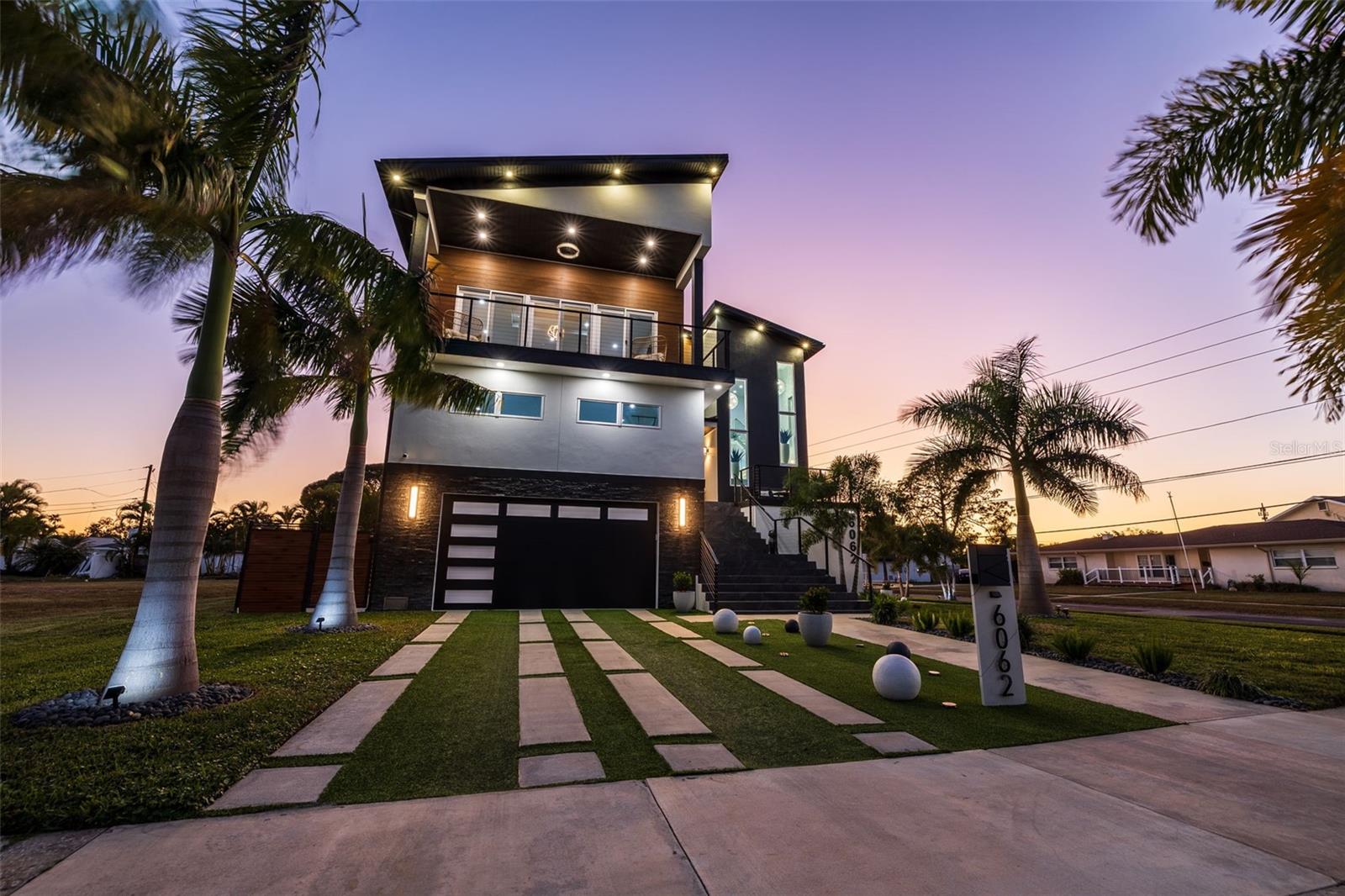 TB8467428 Property Photo