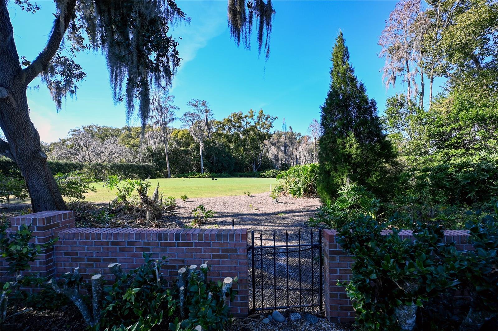 Avila golf course Frontage