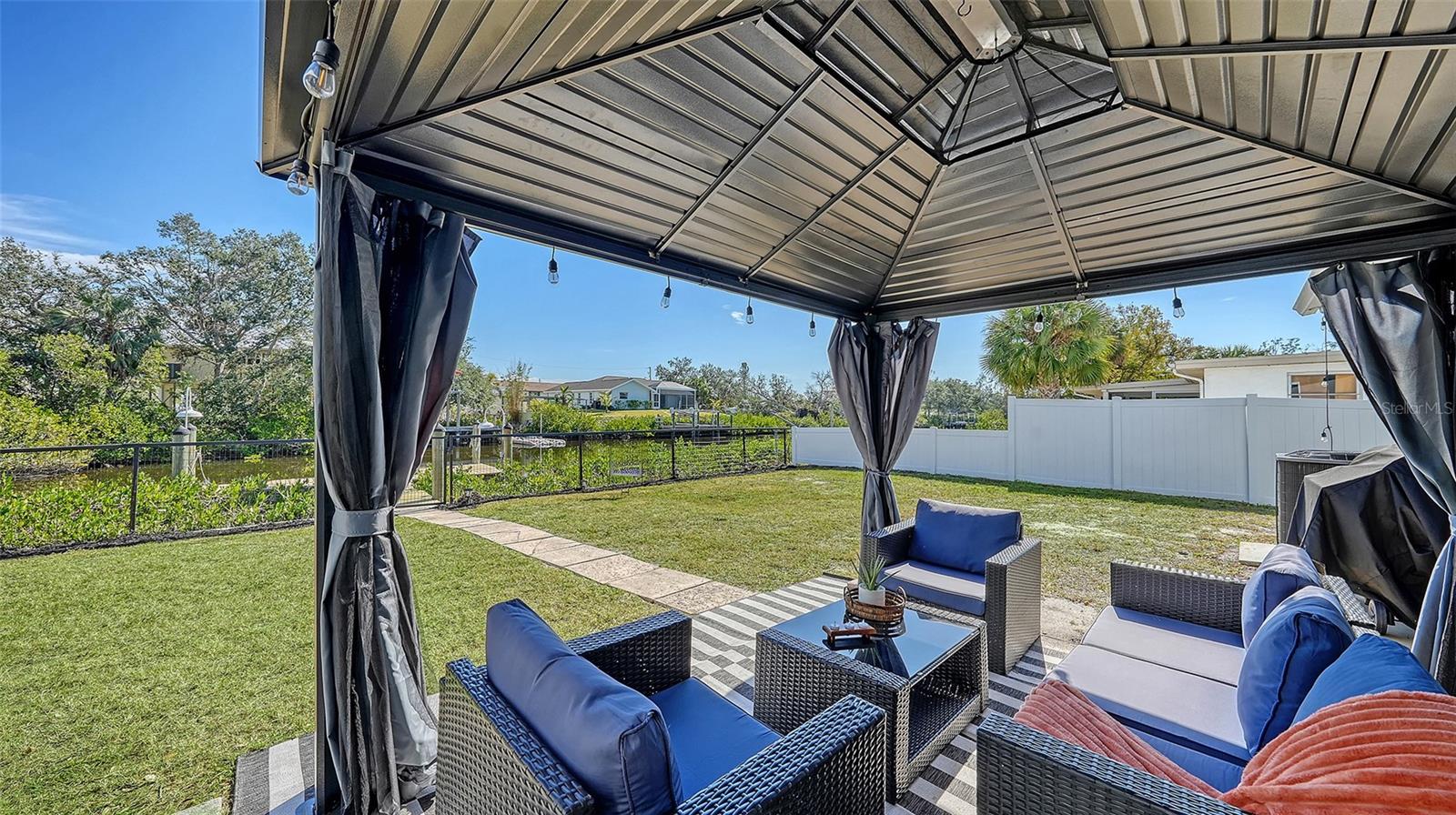 603 BARNES PKWY, NOKOMIS, FL, 34275