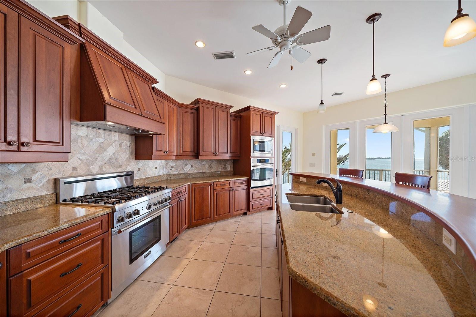 A4679365 Property Photo