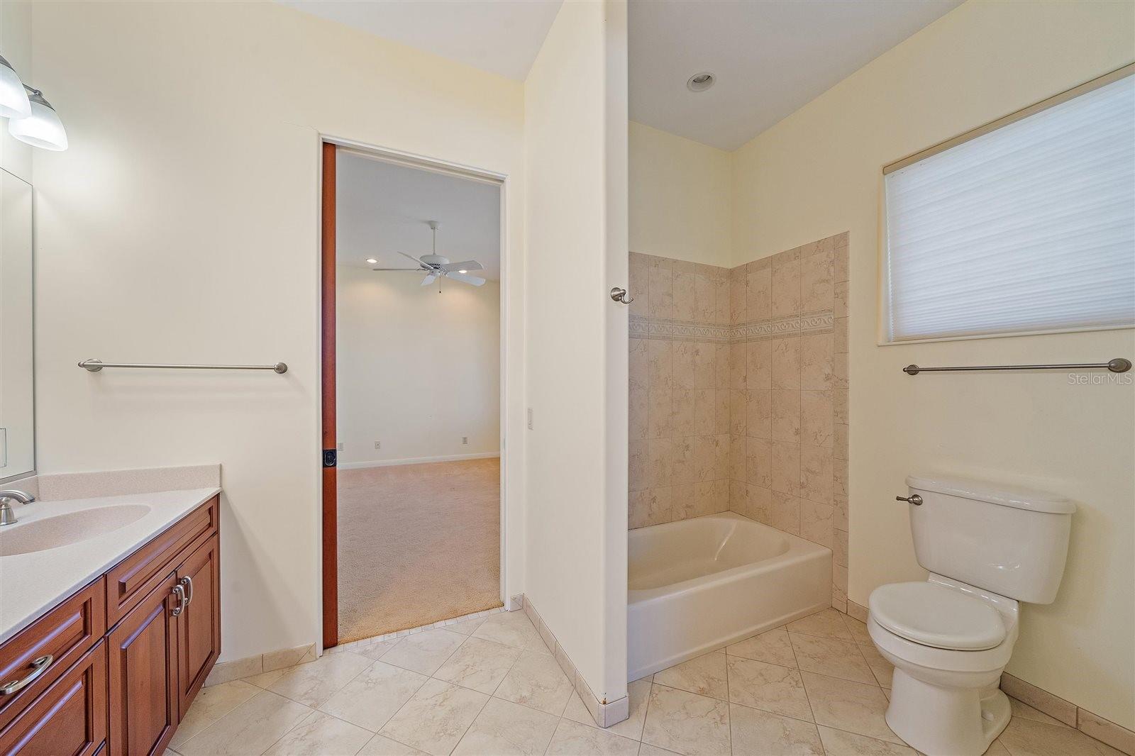 A4679365 Property Photo