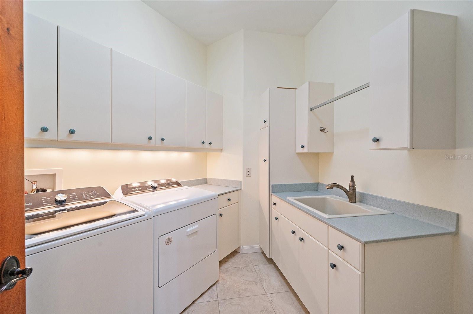 A4679365 Property Photo