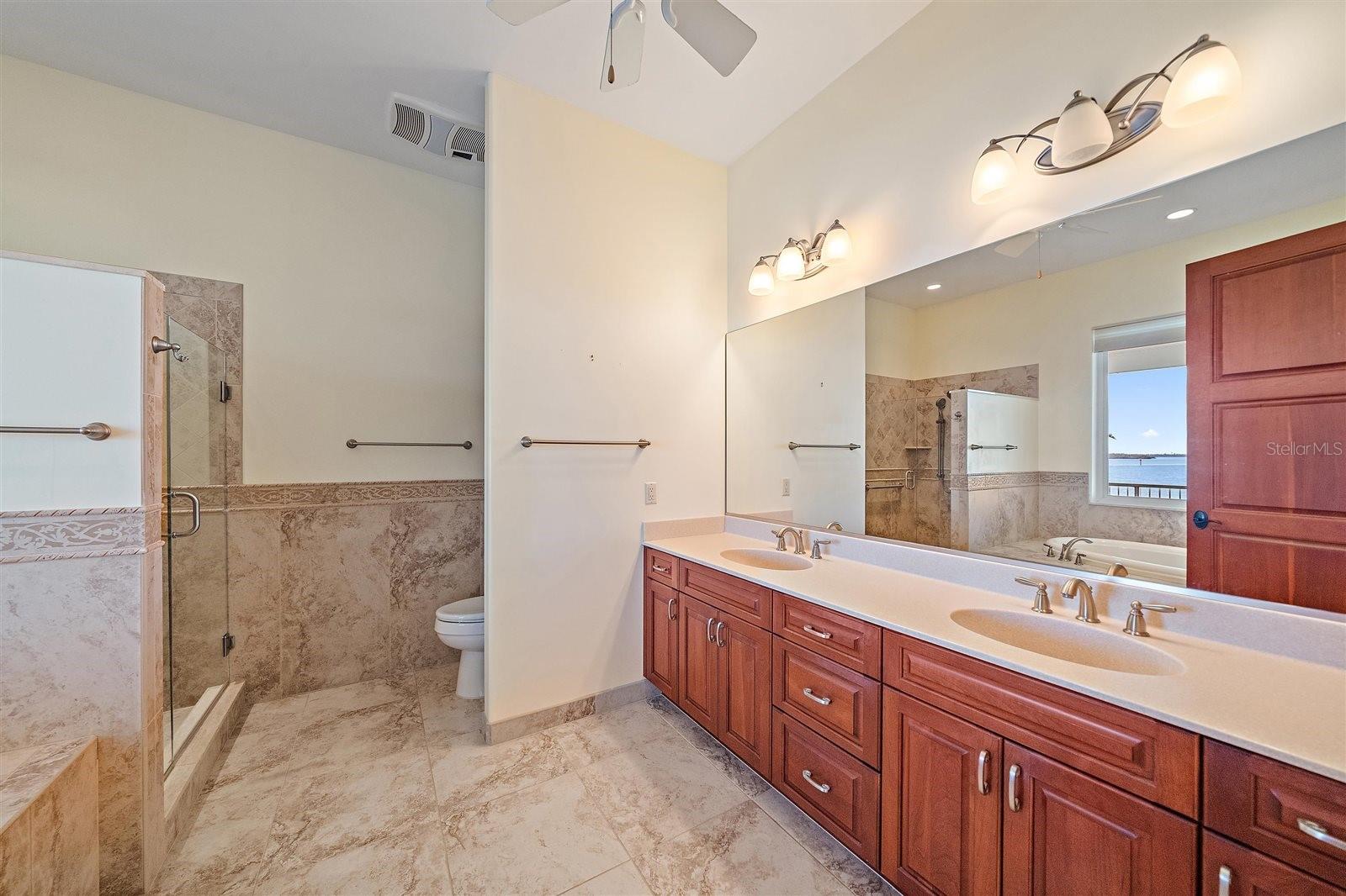 A4679365 Property Photo