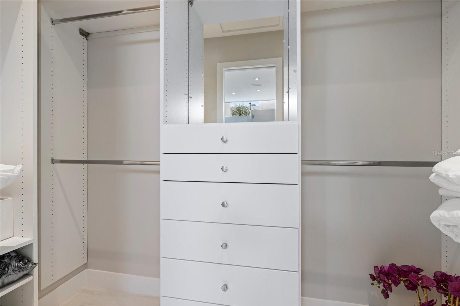 A4679376 Property Photo