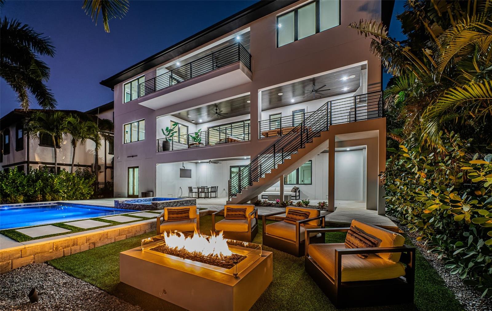 218 SYDNEY LN, REDINGTON SHORES, FL, 33708