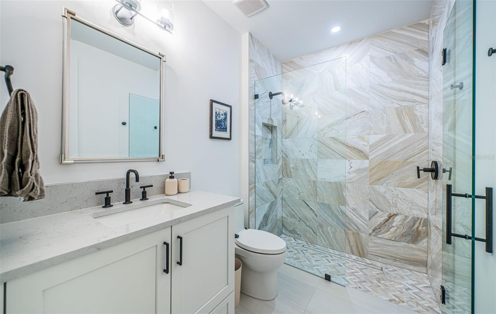 218 SYDNEY LN, REDINGTON SHORES, FL, 33708