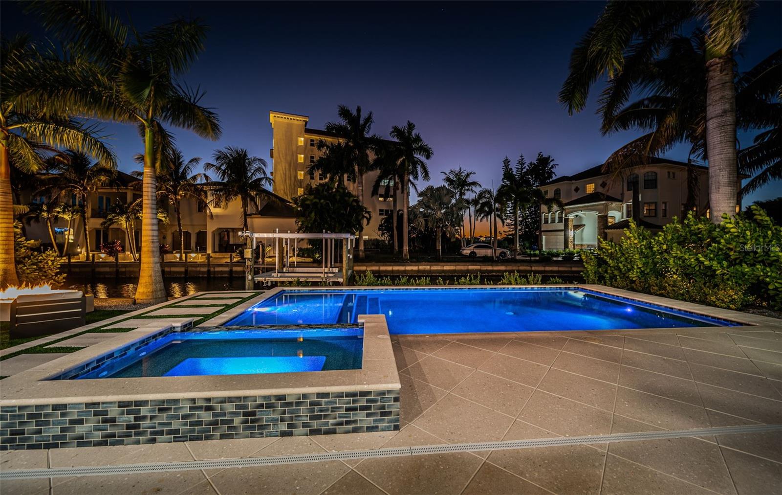 218 SYDNEY LN, REDINGTON SHORES, FL, 33708