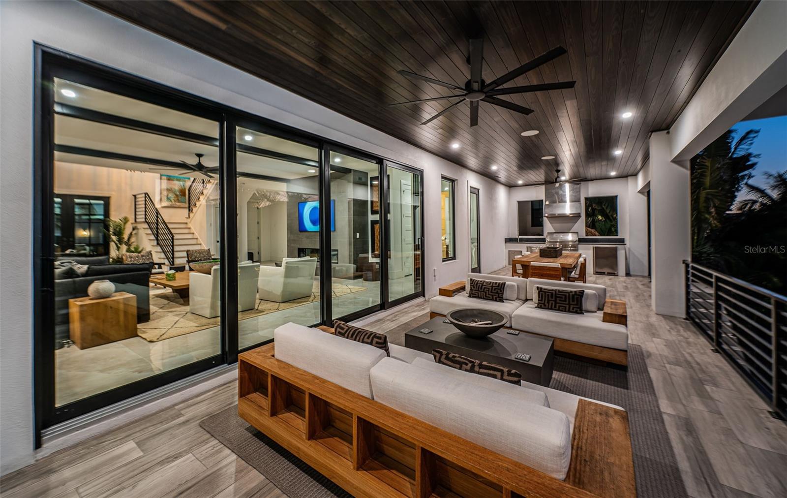 218 SYDNEY LN, REDINGTON SHORES, FL, 33708