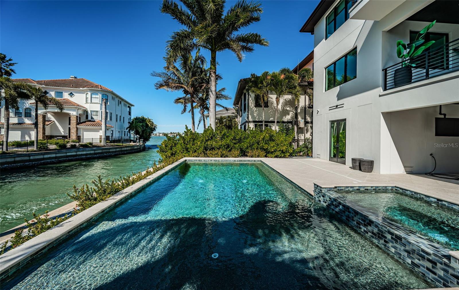 218 SYDNEY LN, REDINGTON SHORES, FL, 33708