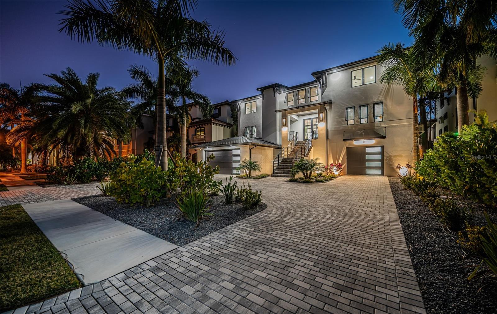 218 SYDNEY LN, REDINGTON SHORES, FL, 33708