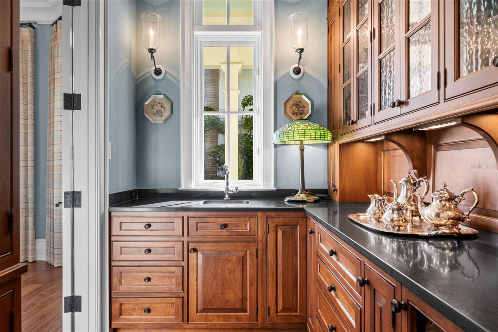 A4679384 Property Photo