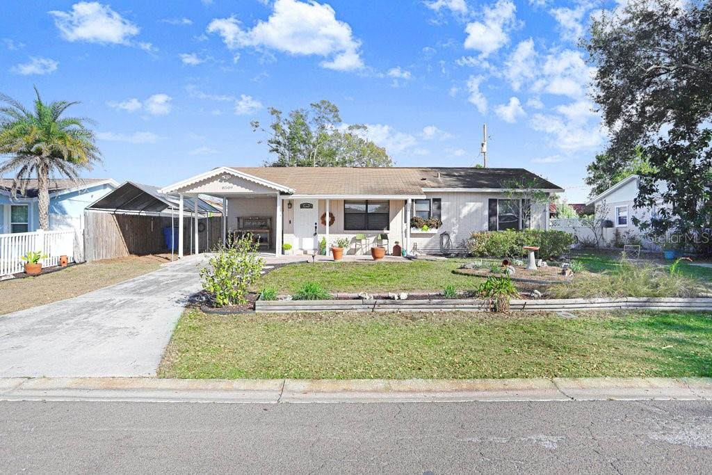 8509 FOXCROFT DR, TAMPA, FL, 33615