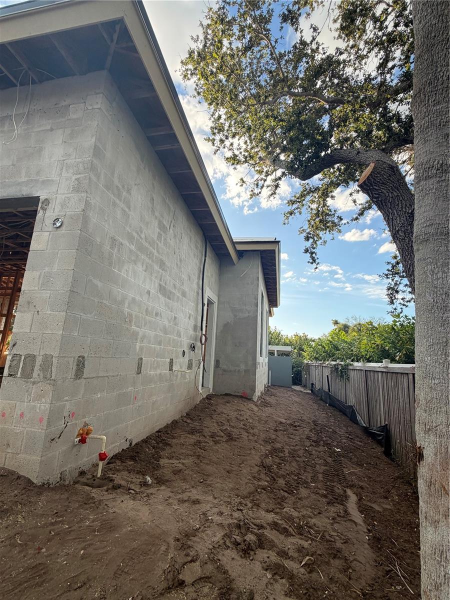 A4679392 Property Photo