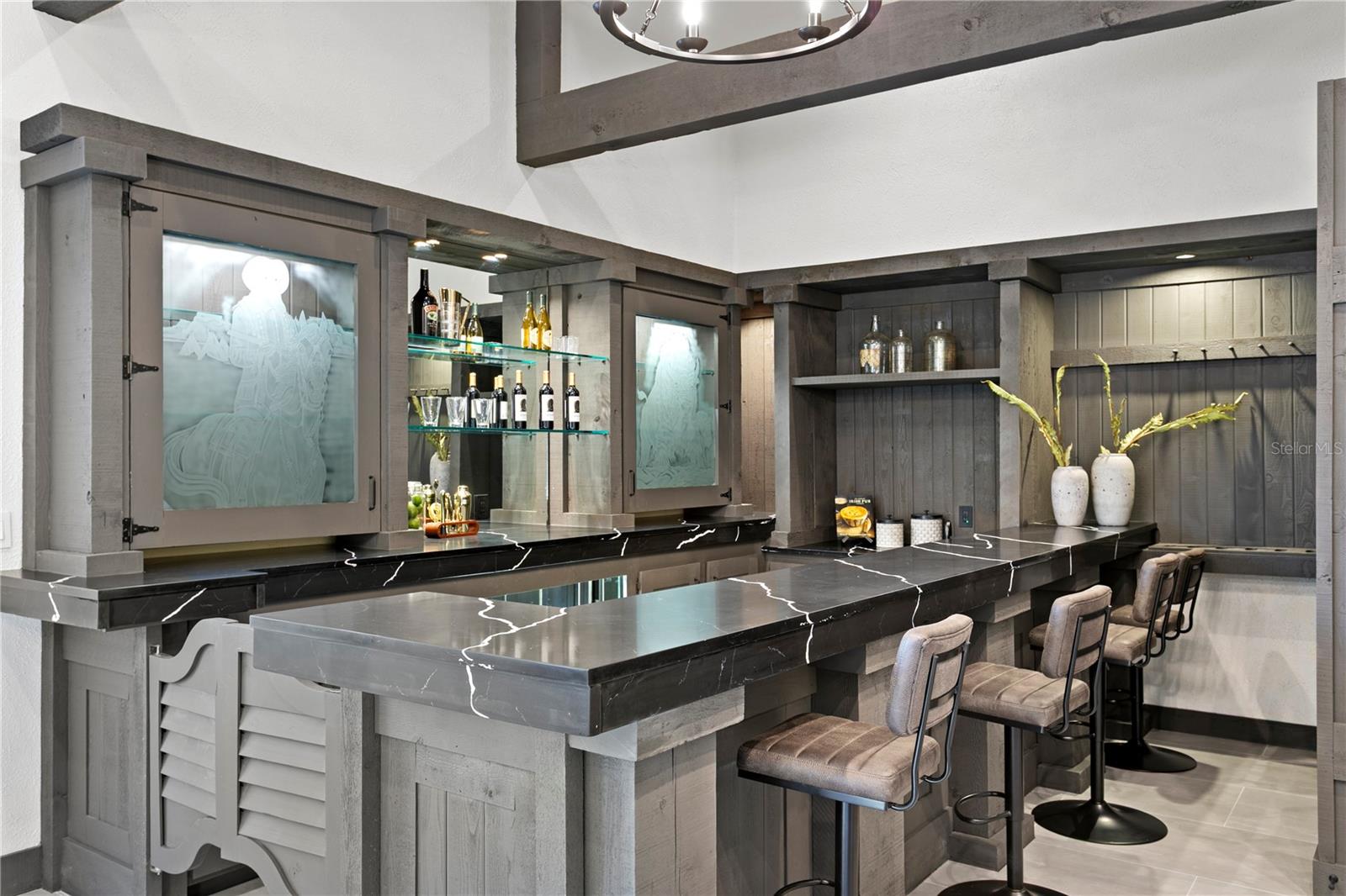 TB8467542 Property Photo