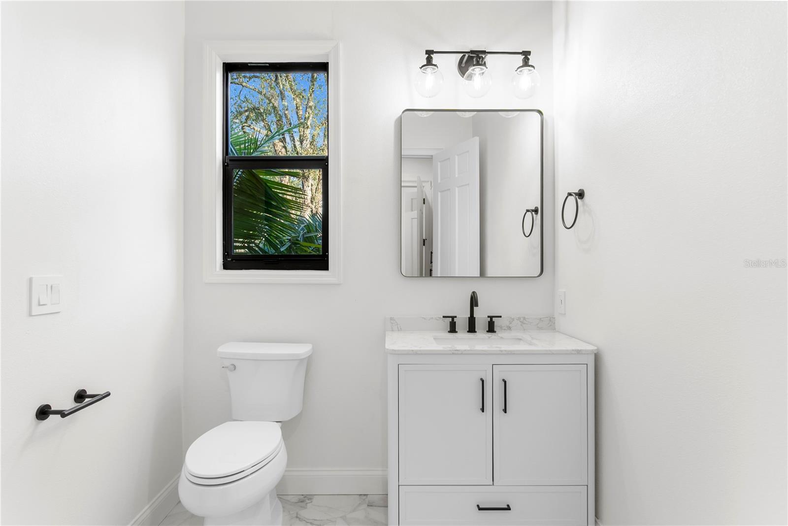 TB8467542 Property Photo