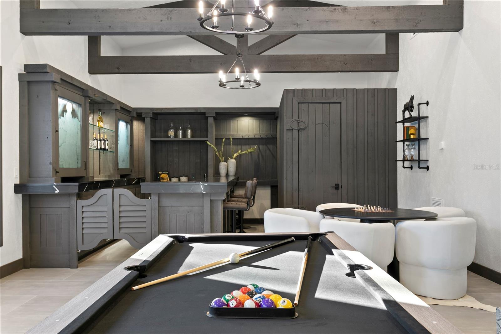 TB8467542 Property Photo