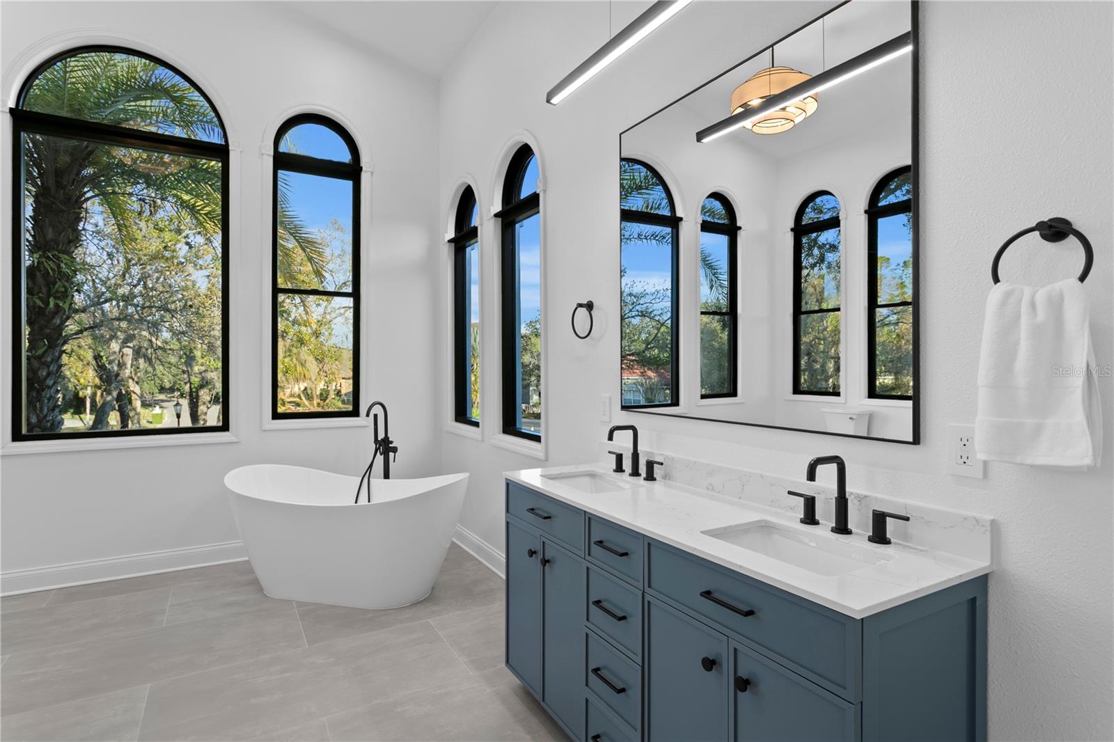 TB8467542 Property Photo