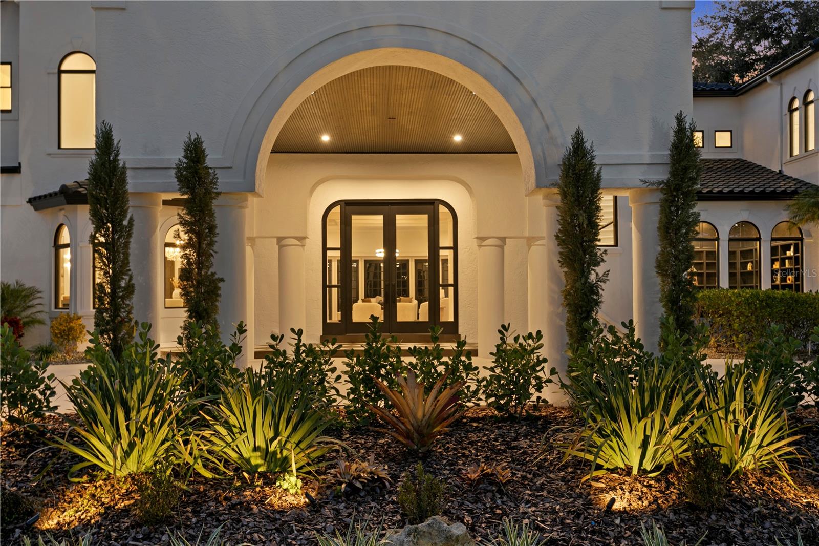 TB8467542 Property Photo