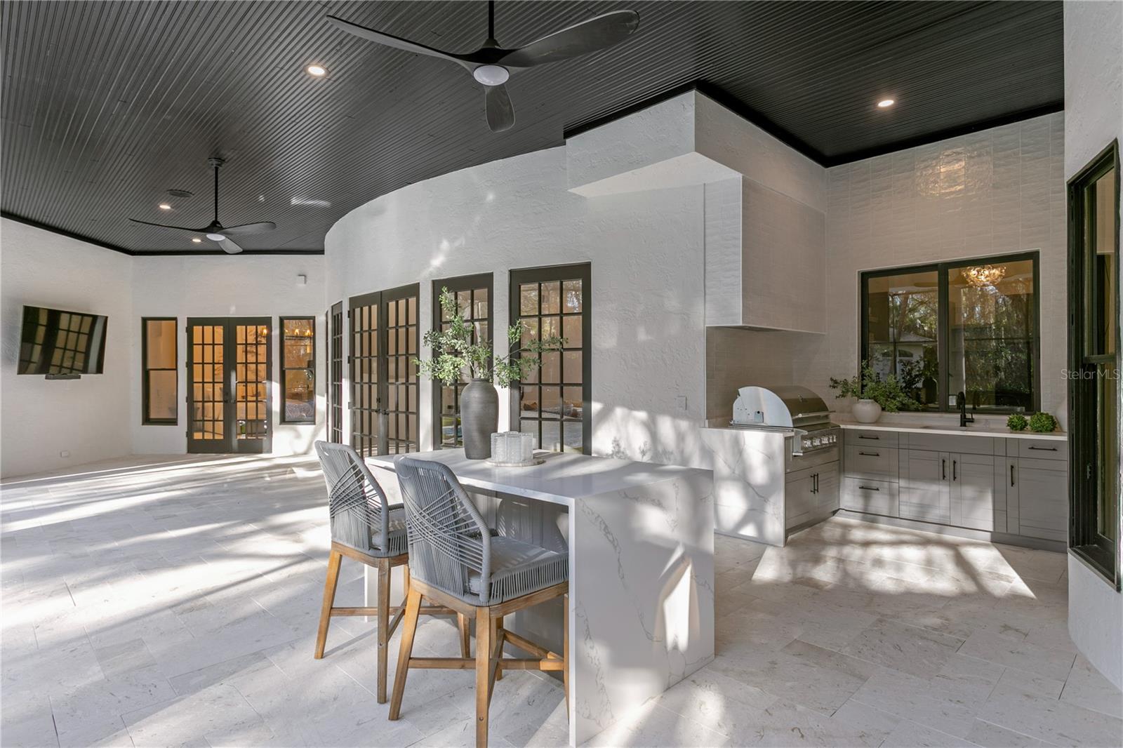 TB8467542 Property Photo