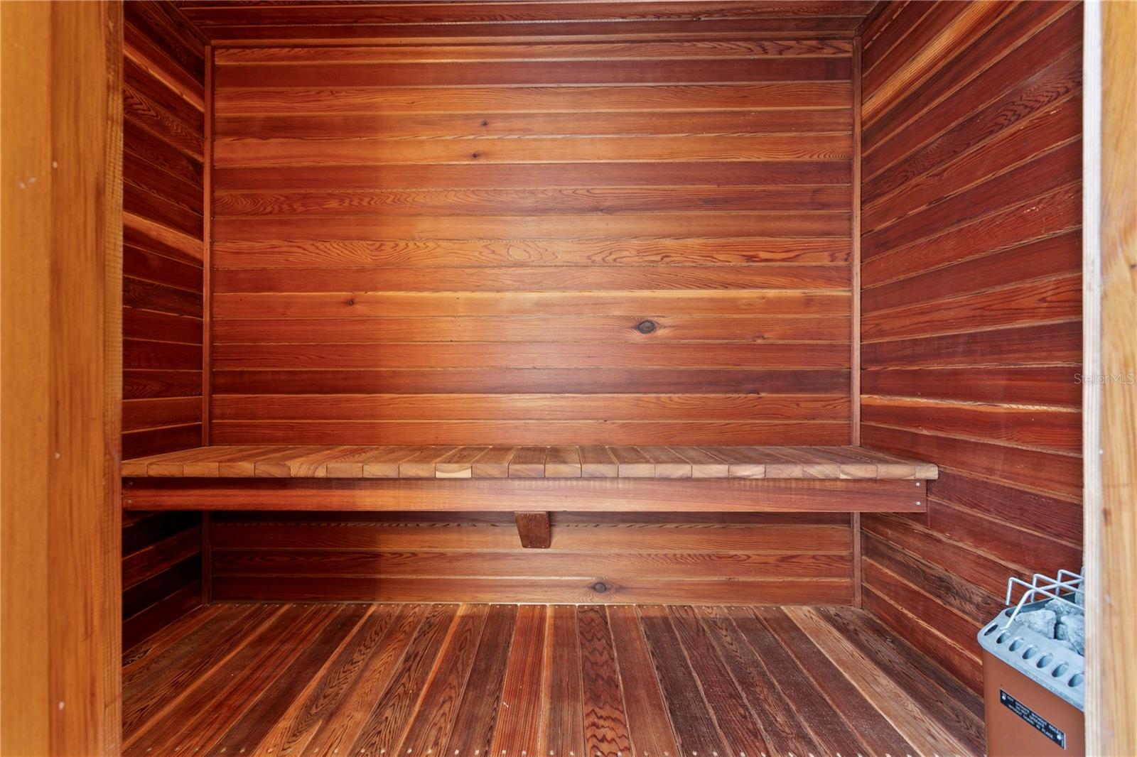 TB8467542 Property Photo