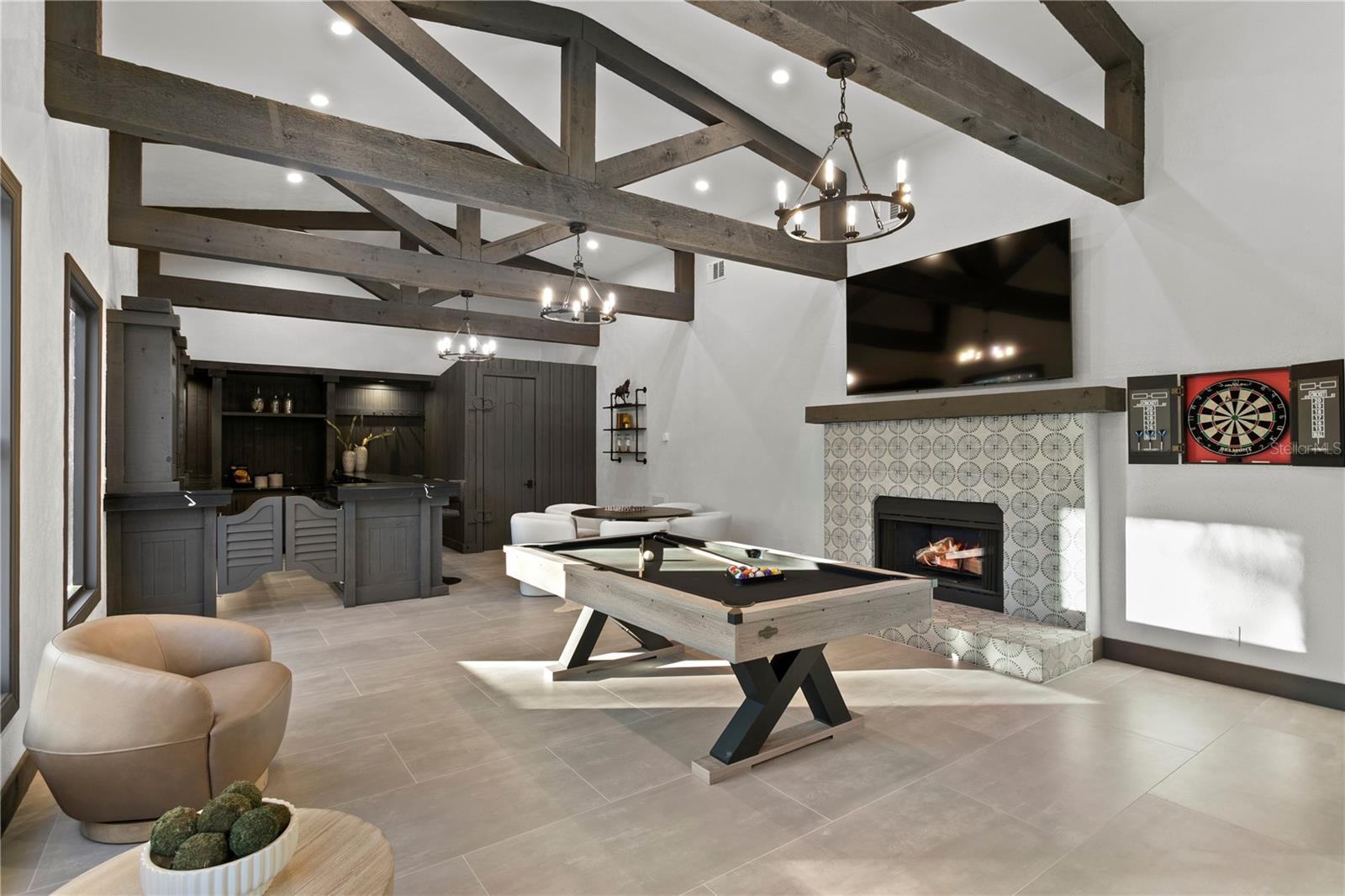 TB8467542 Property Photo