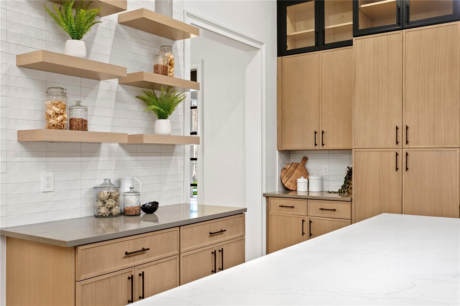 TB8467542 Property Photo