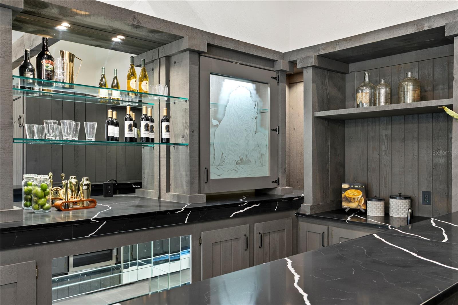 TB8467542 Property Photo