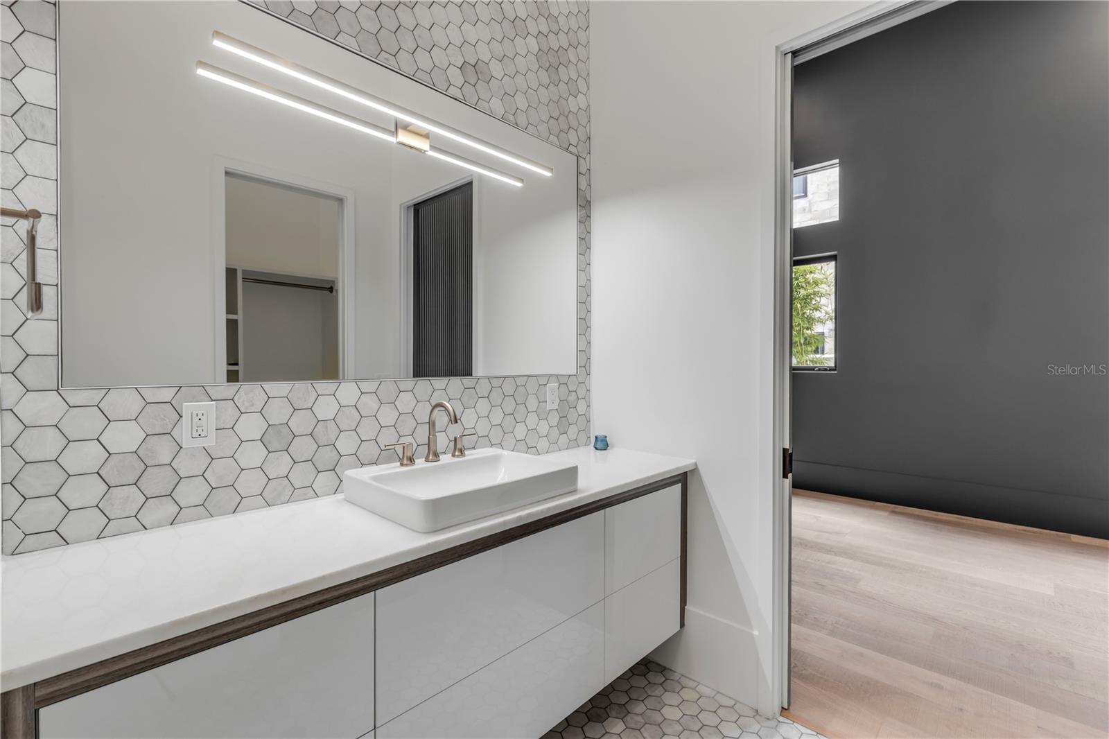 NS1087119 Property Photo