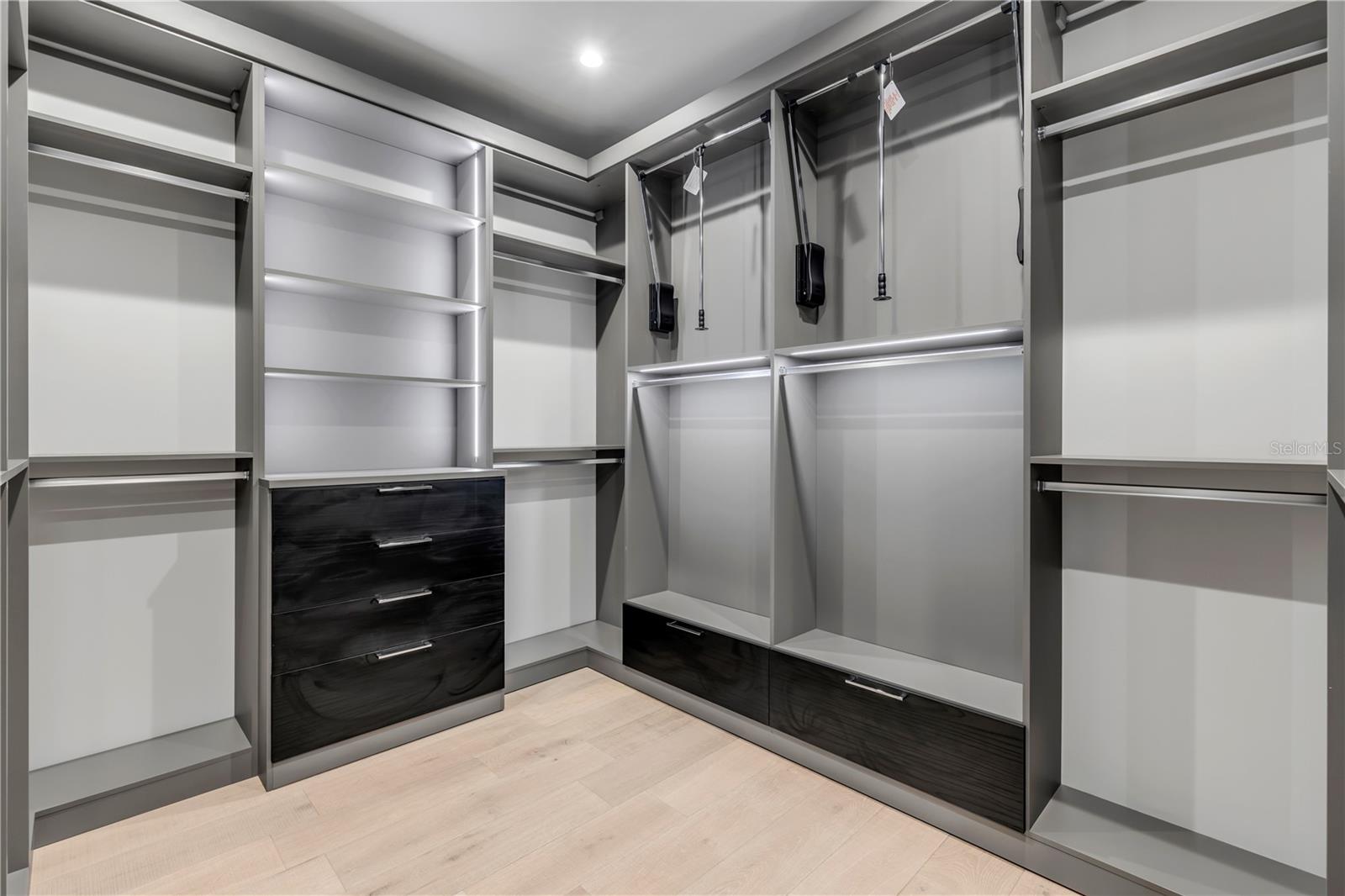 NS1087119 Property Photo