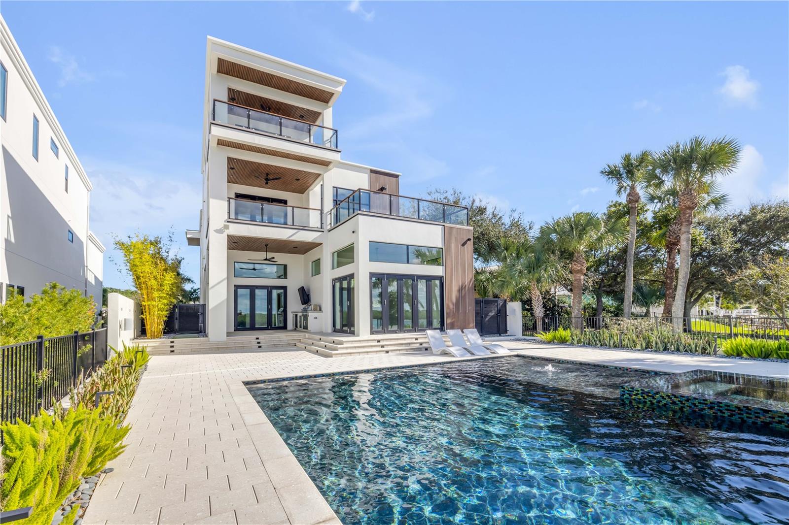 NS1087119 Property Photo