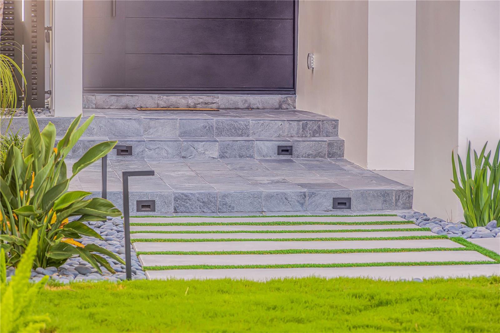 NS1087119 Property Photo