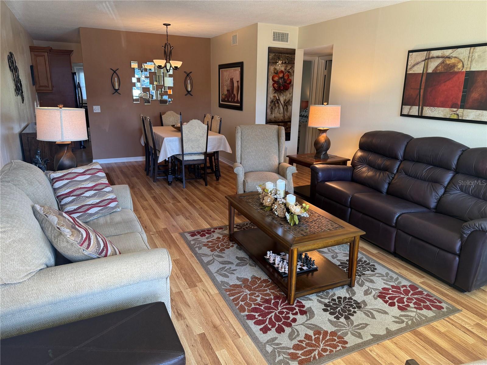 Living room tastefully furnished