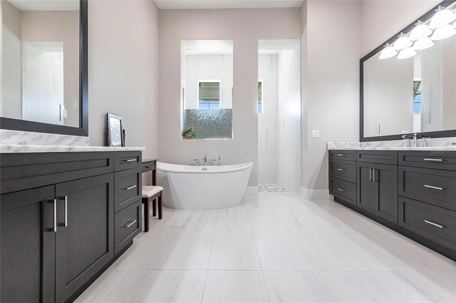 A4679430 Property Photo