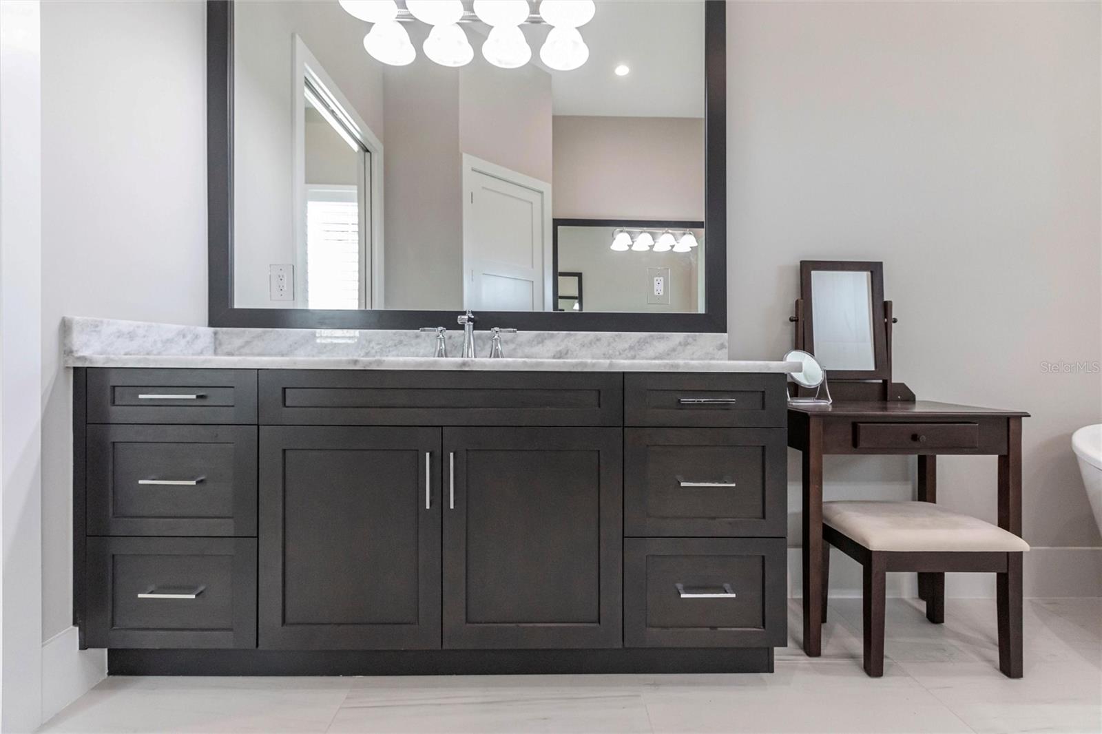 A4679430 Property Photo