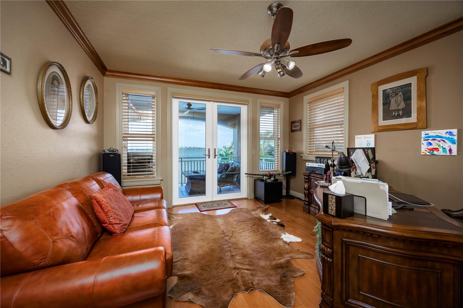 TB8467679 Property Photo