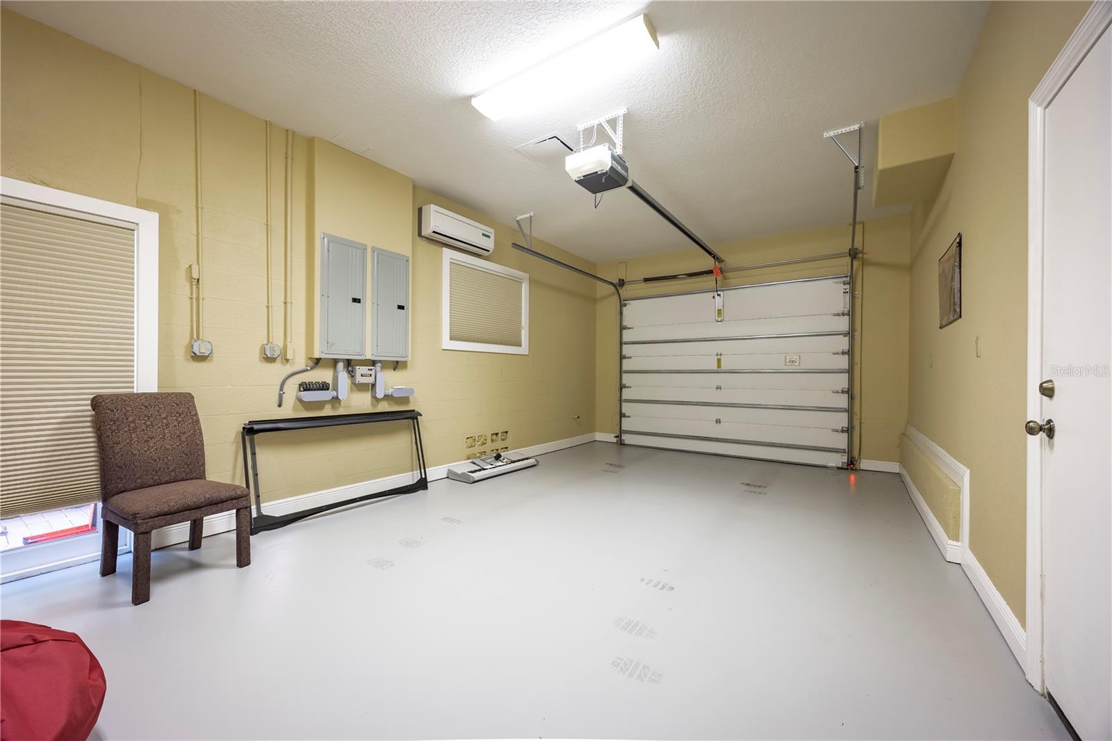 TB8467679 Property Photo