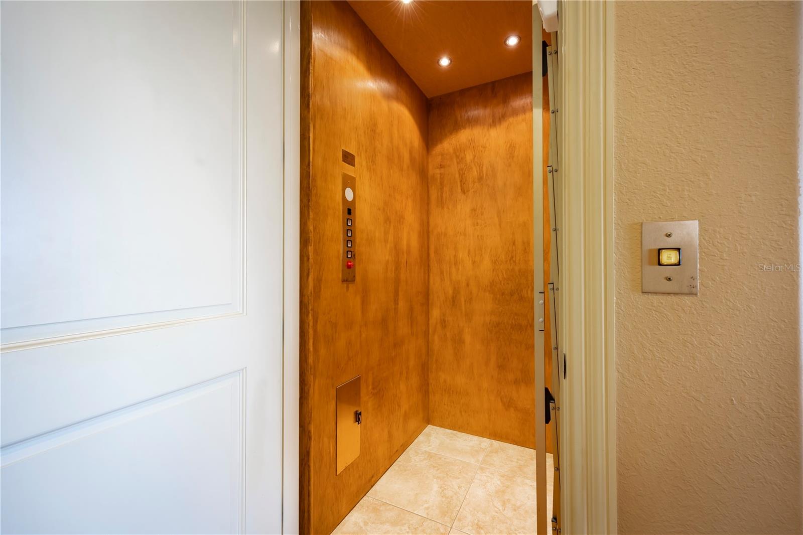 TB8467679 Property Photo