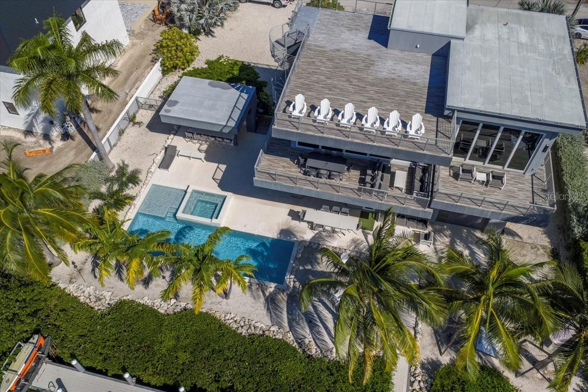 W7882338 Property Photo