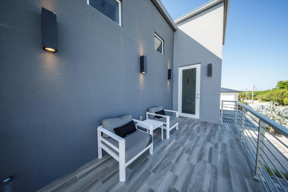 W7882338 Property Photo