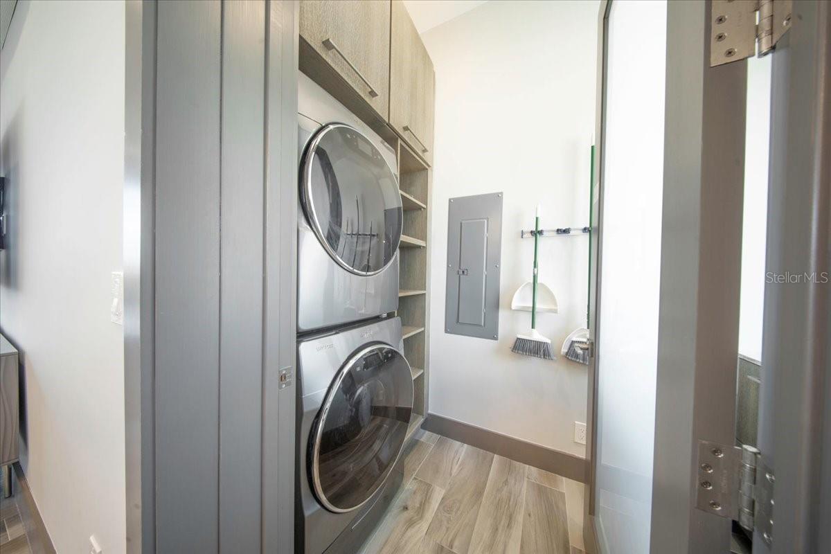 W7882338 Property Photo