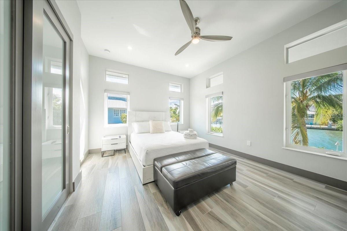 W7882338 Property Photo