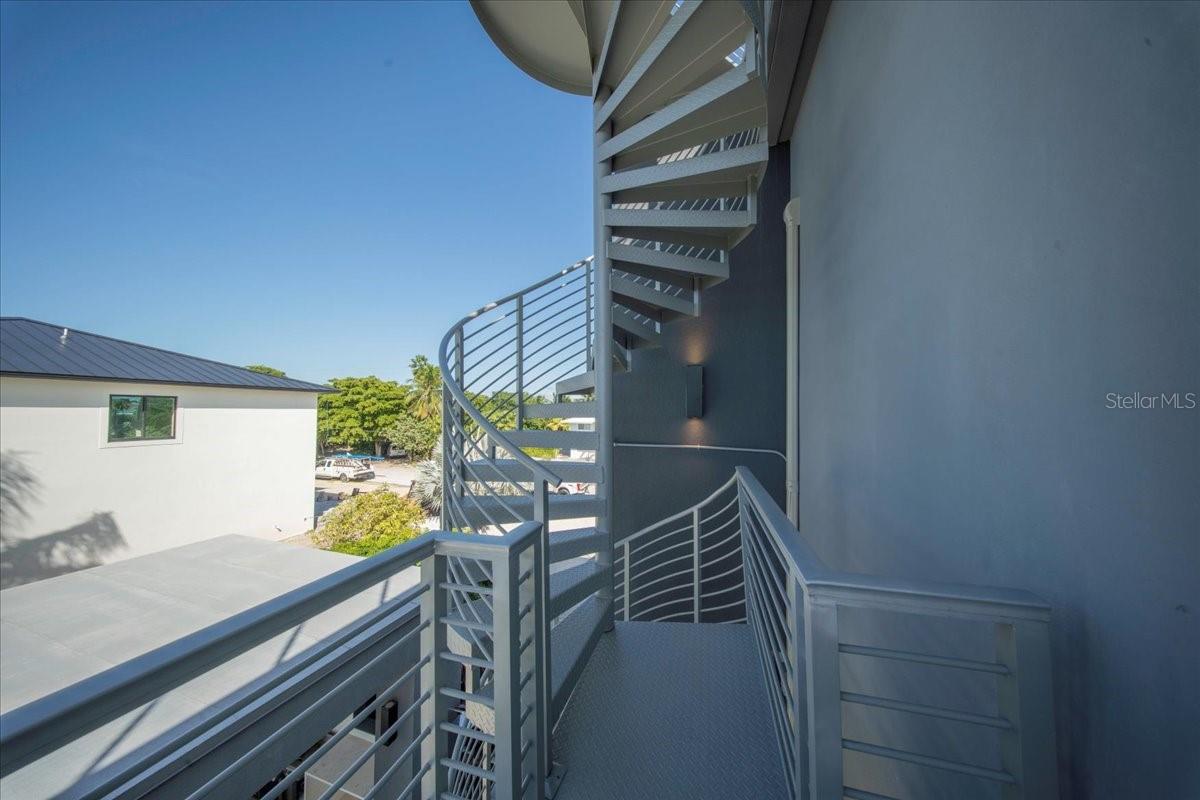 W7882338 Property Photo